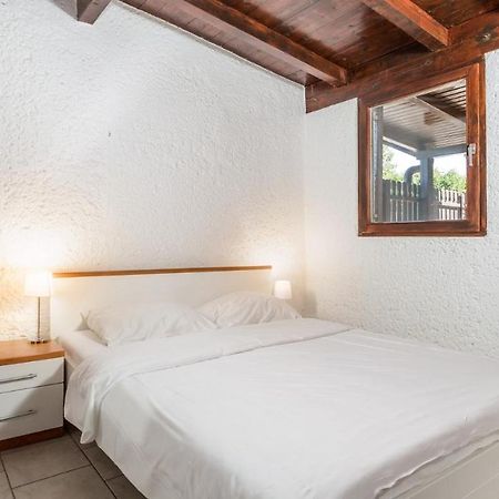Rona Holiday Home Ana Porec Exterior photo