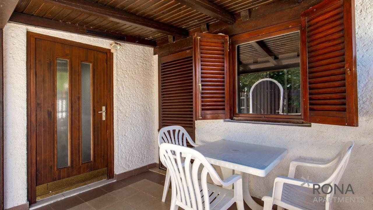 Rona Holiday Home Ana Porec Exterior photo